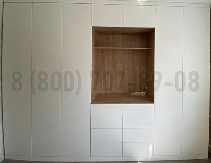 Белый шкаф в Коломне